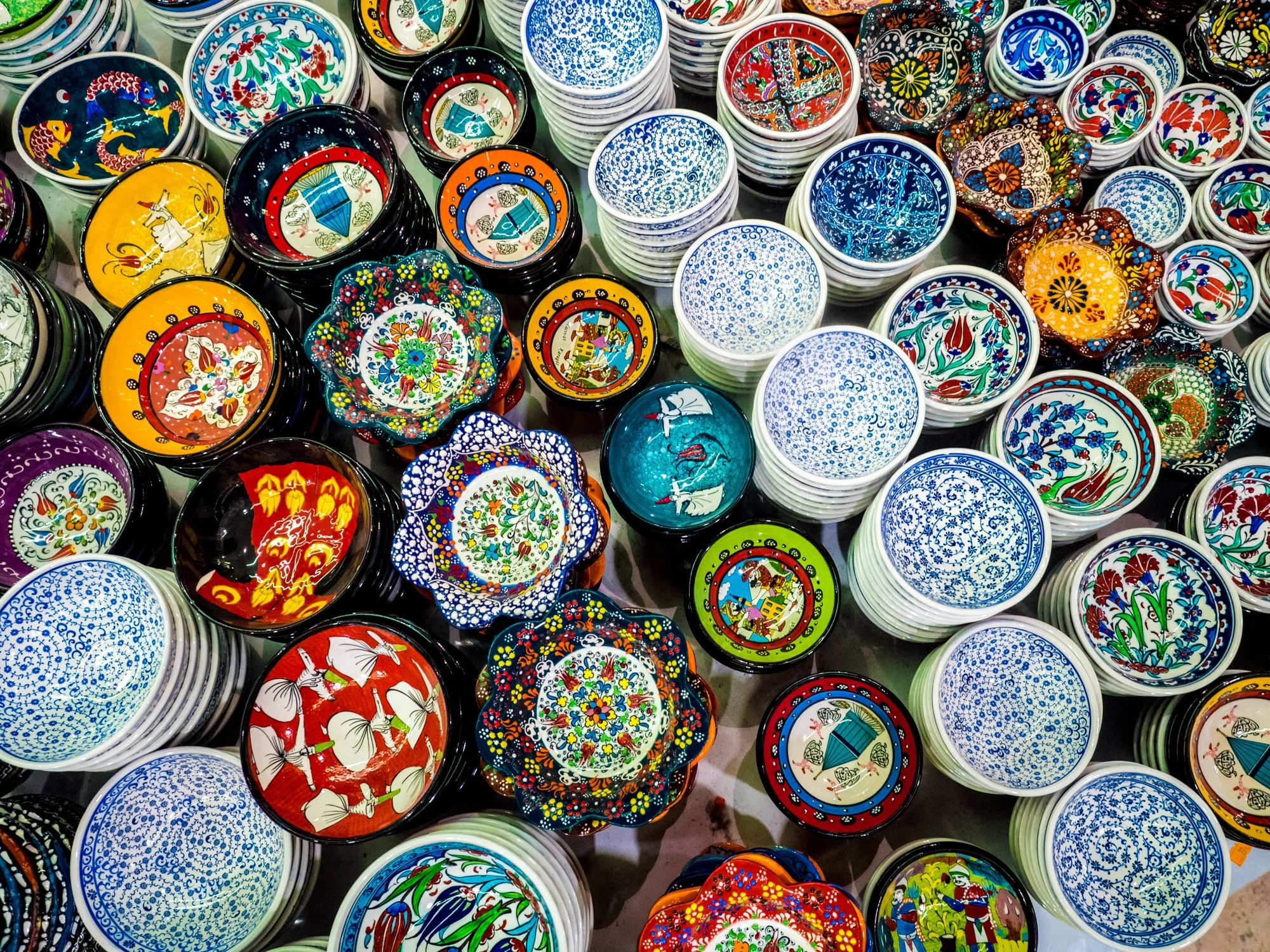 Handmade colorful Turkish ceramic plates on market.
